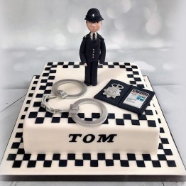 Polis Konseptli Pasta
